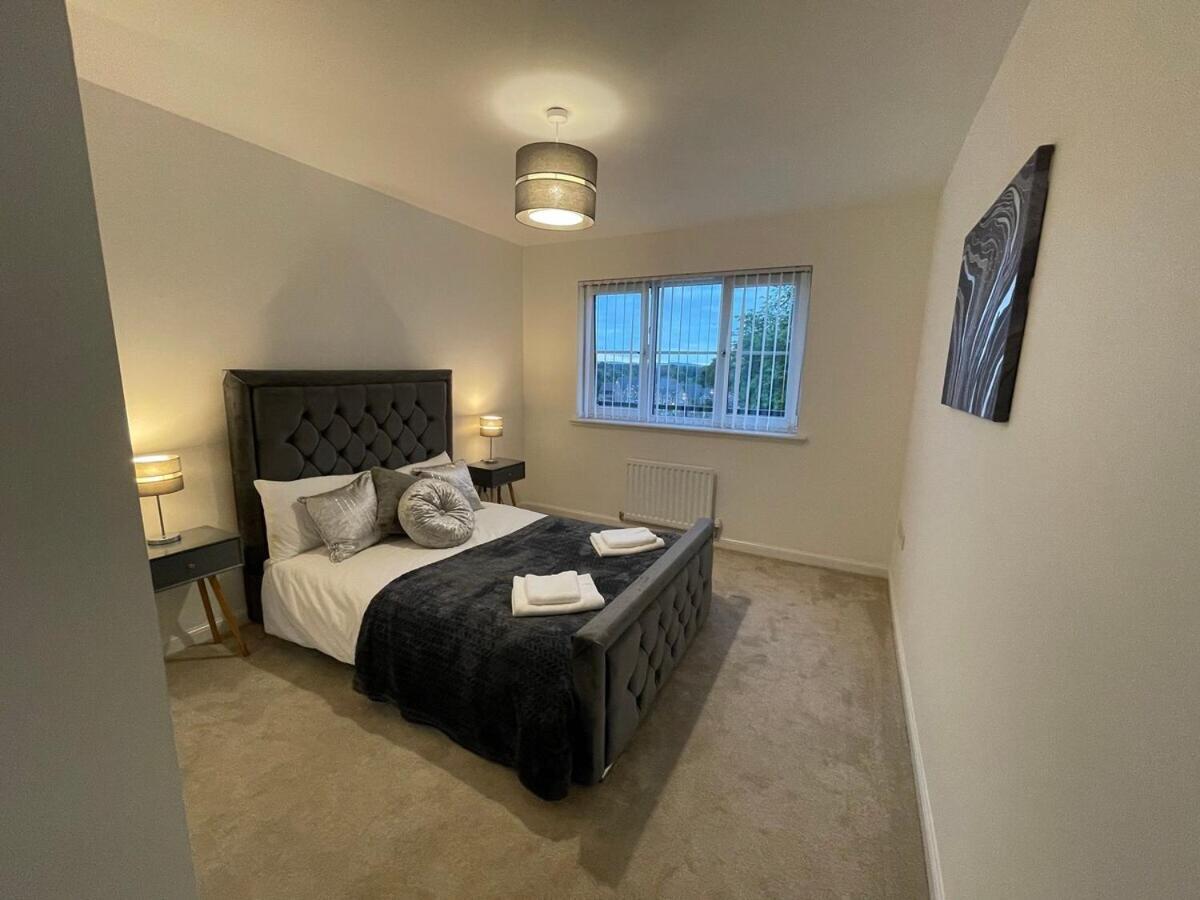 2 Bedroom Luxury Flat In Quiet Village Of Bishopton Bishopton  Kültér fotó